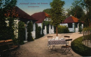 Gartenhäuschen im Korbhaus-Garten - Postkarte 1920er